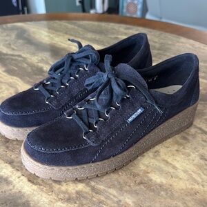 Mephisto women’s Blue Suede Shoes